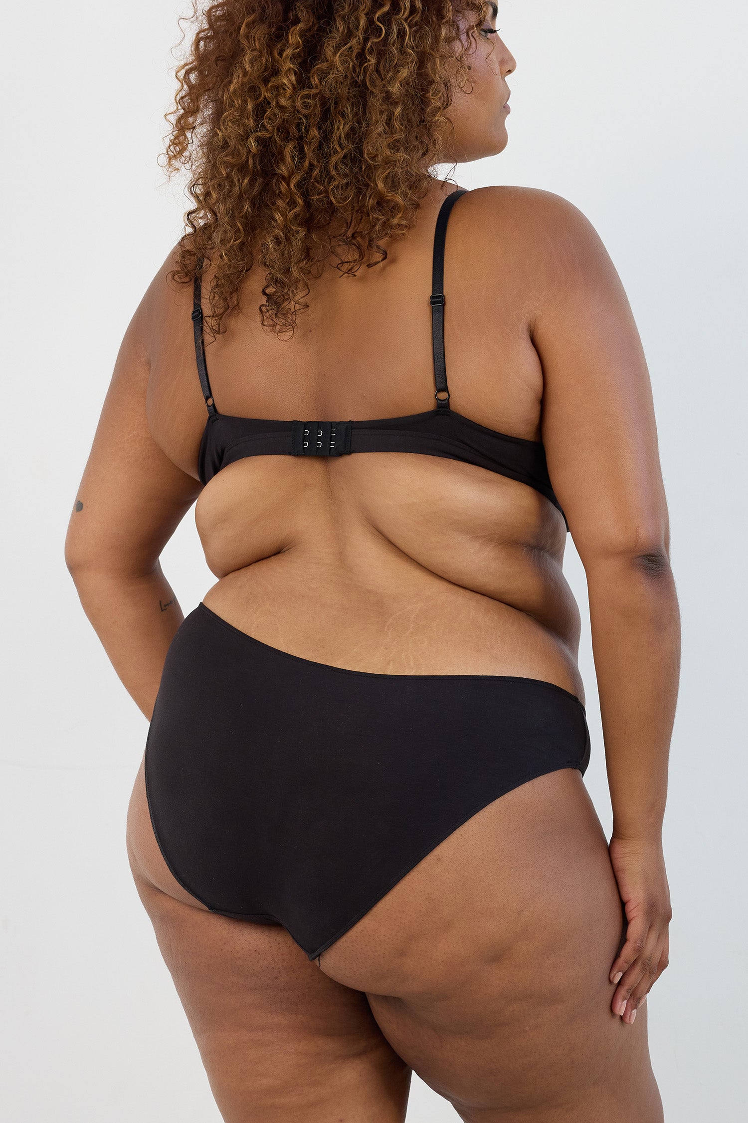 Triangle Bra in Black